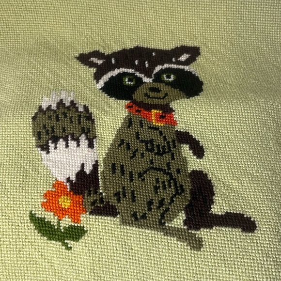Handmade Needlepoint Raccoon Trash Panda Finished Unframed Vintage - Picture 1 of 9